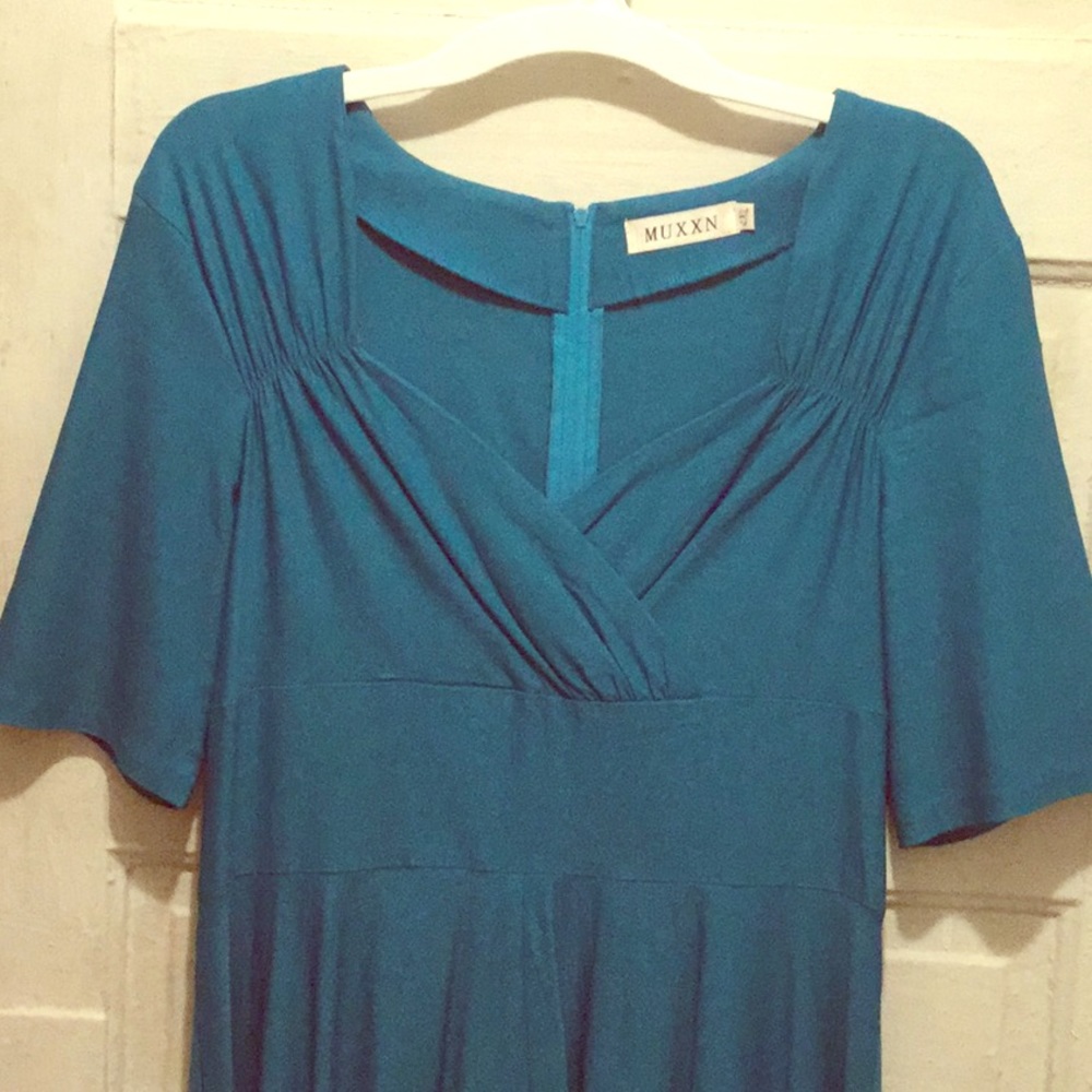 PRICE SLASHED! MUXXN Vintage Style Dress